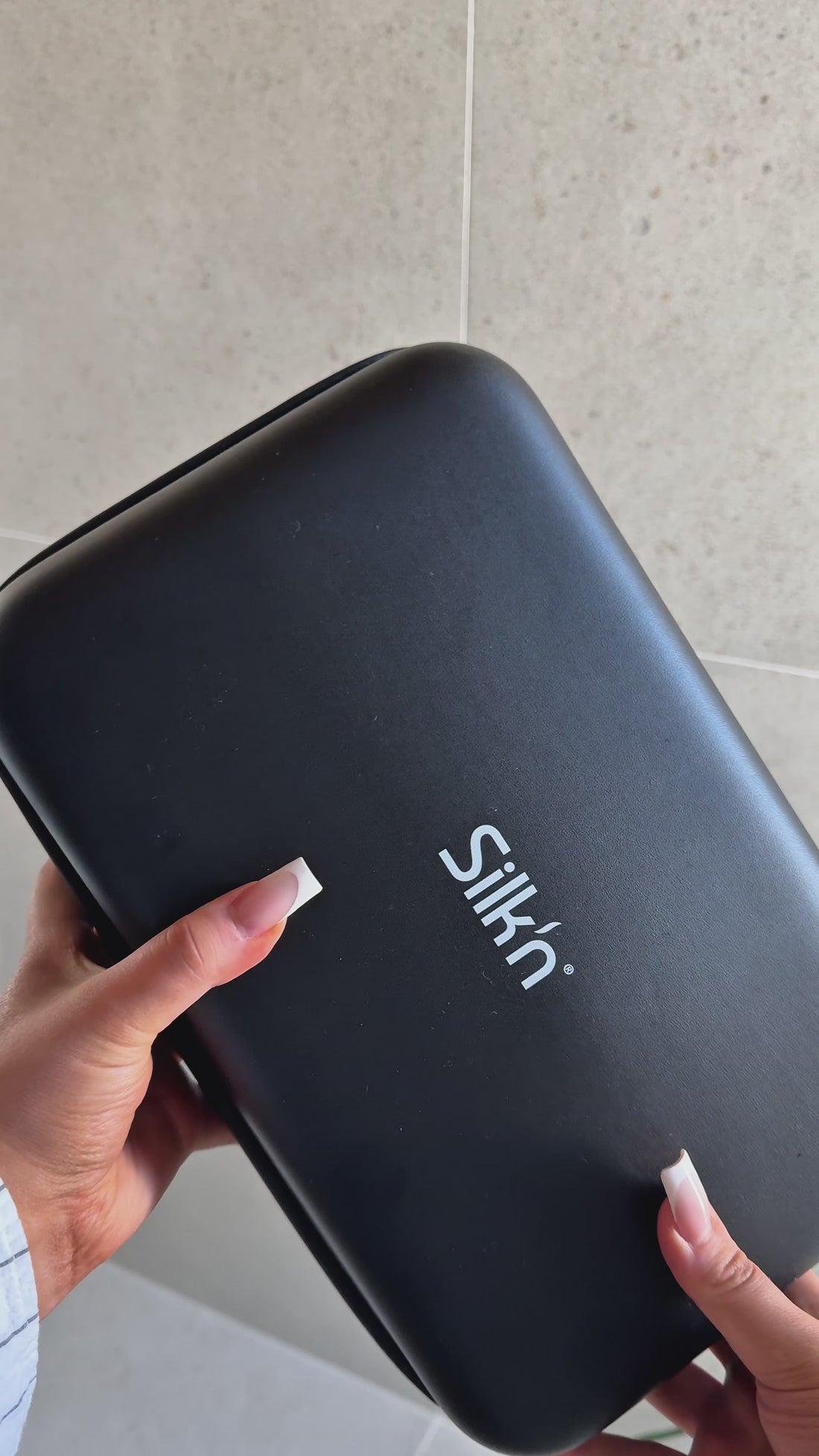 Silk'n 7 - Épilateur à la lumière pulsée avec tête rotative video